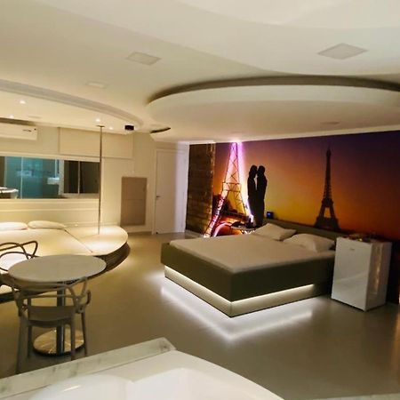 Motel Casa De Pedra Caràzinho 外观 照片