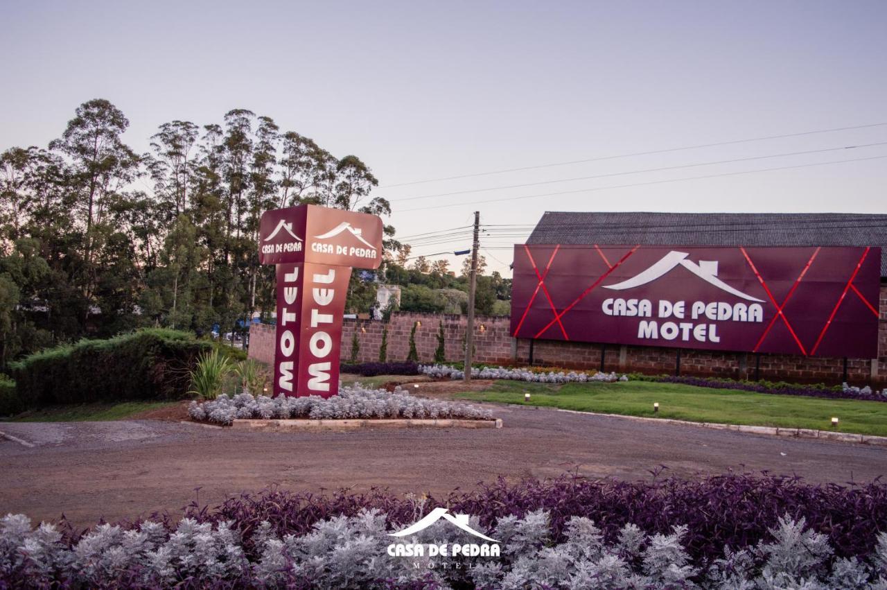 Motel Casa De Pedra Caràzinho 外观 照片