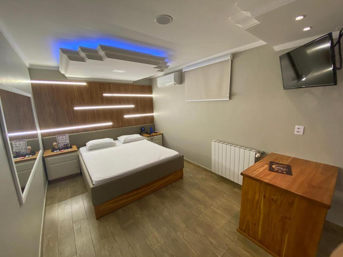 Motel Casa De Pedra Caràzinho 外观 照片